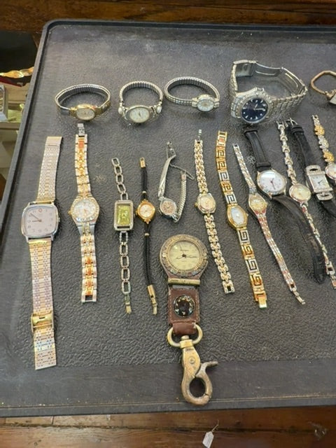 Vintage watch lot