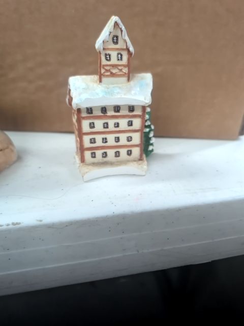 Mini Christmas village multi room building