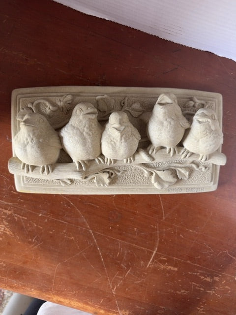 Birds sculpture