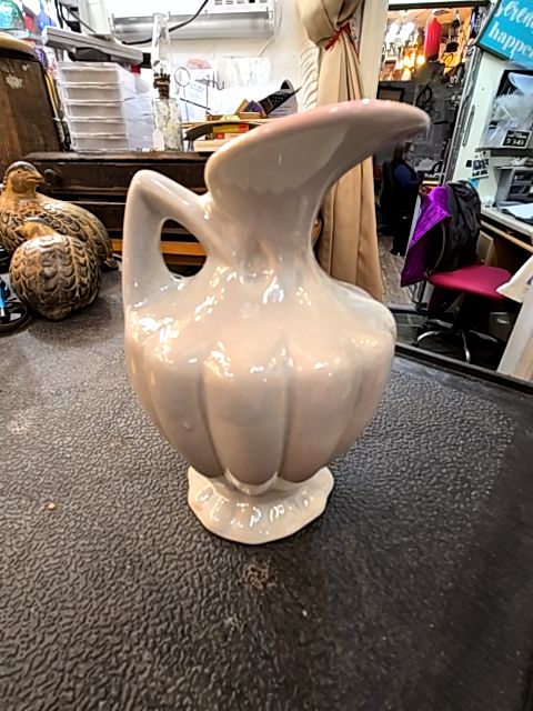 Gonder Pitcher