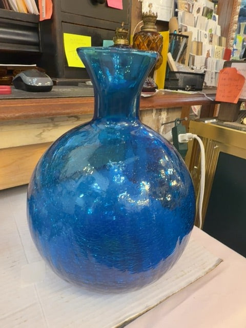 Art glass crackle vase