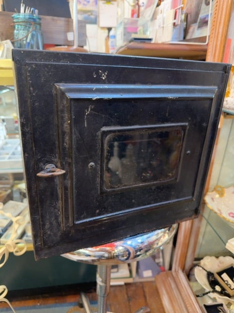 Metal smoker box