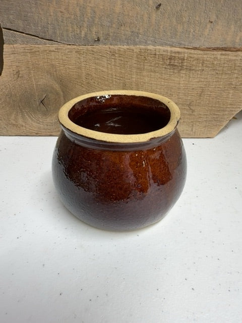 Stoneware pottery