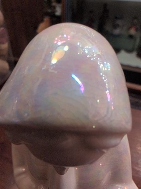 Iridescent porcelain statuary vase