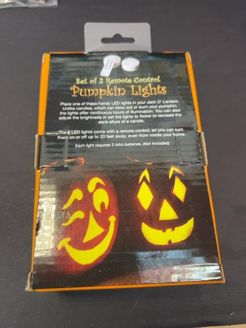 Set of 2 remote controlled pumpkin lights