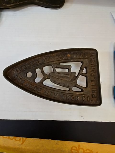 IWANTO Sad Iron Trivet