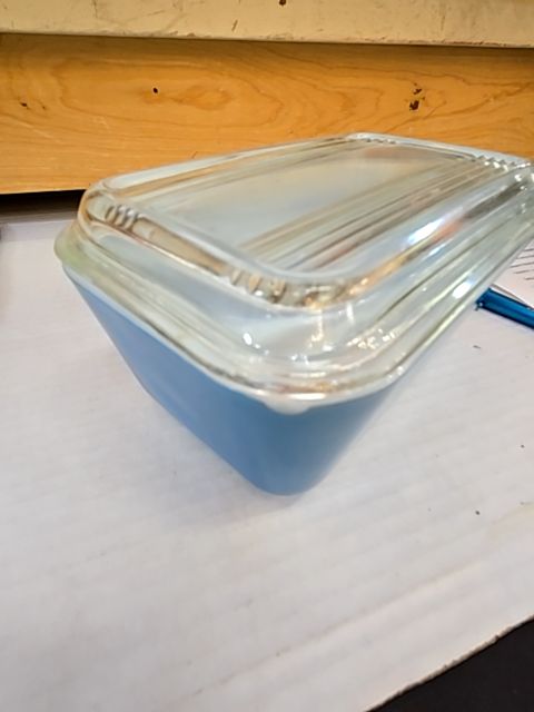 As Is Pyrex Frig Keeper