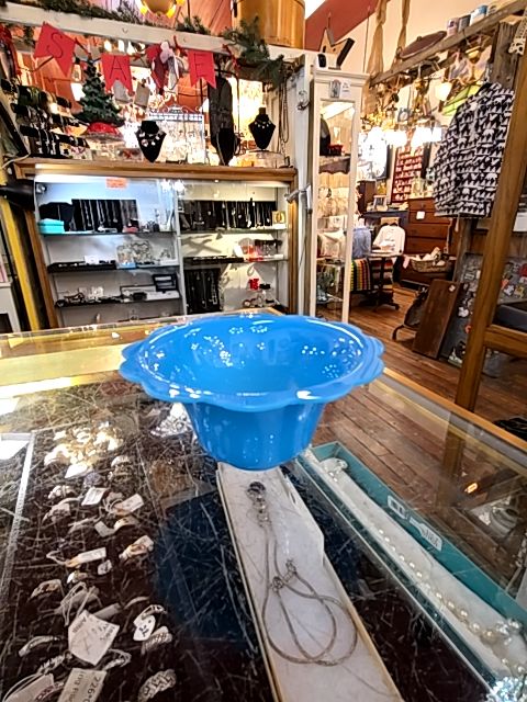 Blue dish