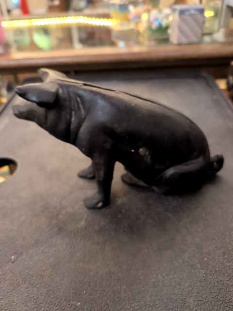 Cast iron hog Bank